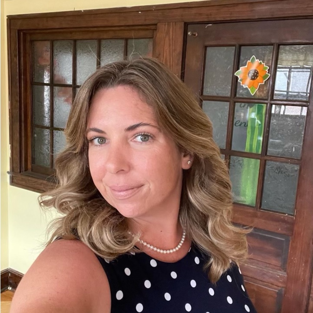 Meet your Posher, Eizabeth